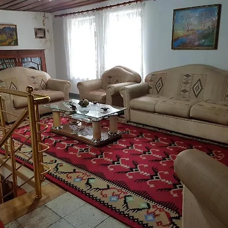 Amedapm Pensjonat Gjirokastra